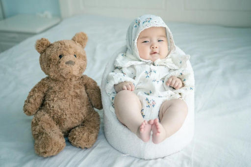 新泰宝宝吃不饱母乳的症状